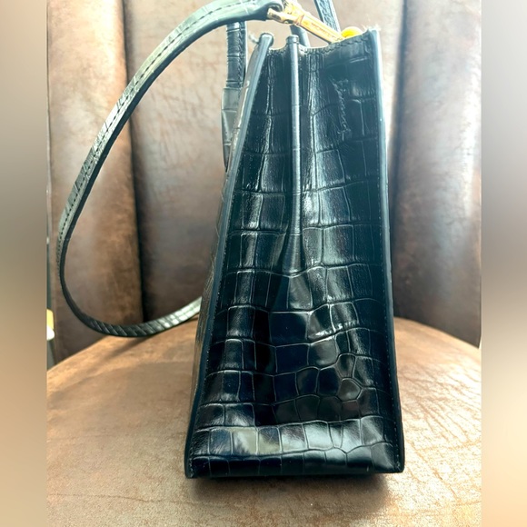 Michael Kors Croc Crossbody/wallet in great condition - Picture 3 of 14